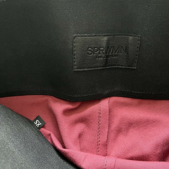 SPRWMN Leather High Waist 3/4 Capri Leggings in Burgundy Red - Picture 5 of 8